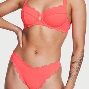 32DDD Victorias Secret Scalloped Bikini Top